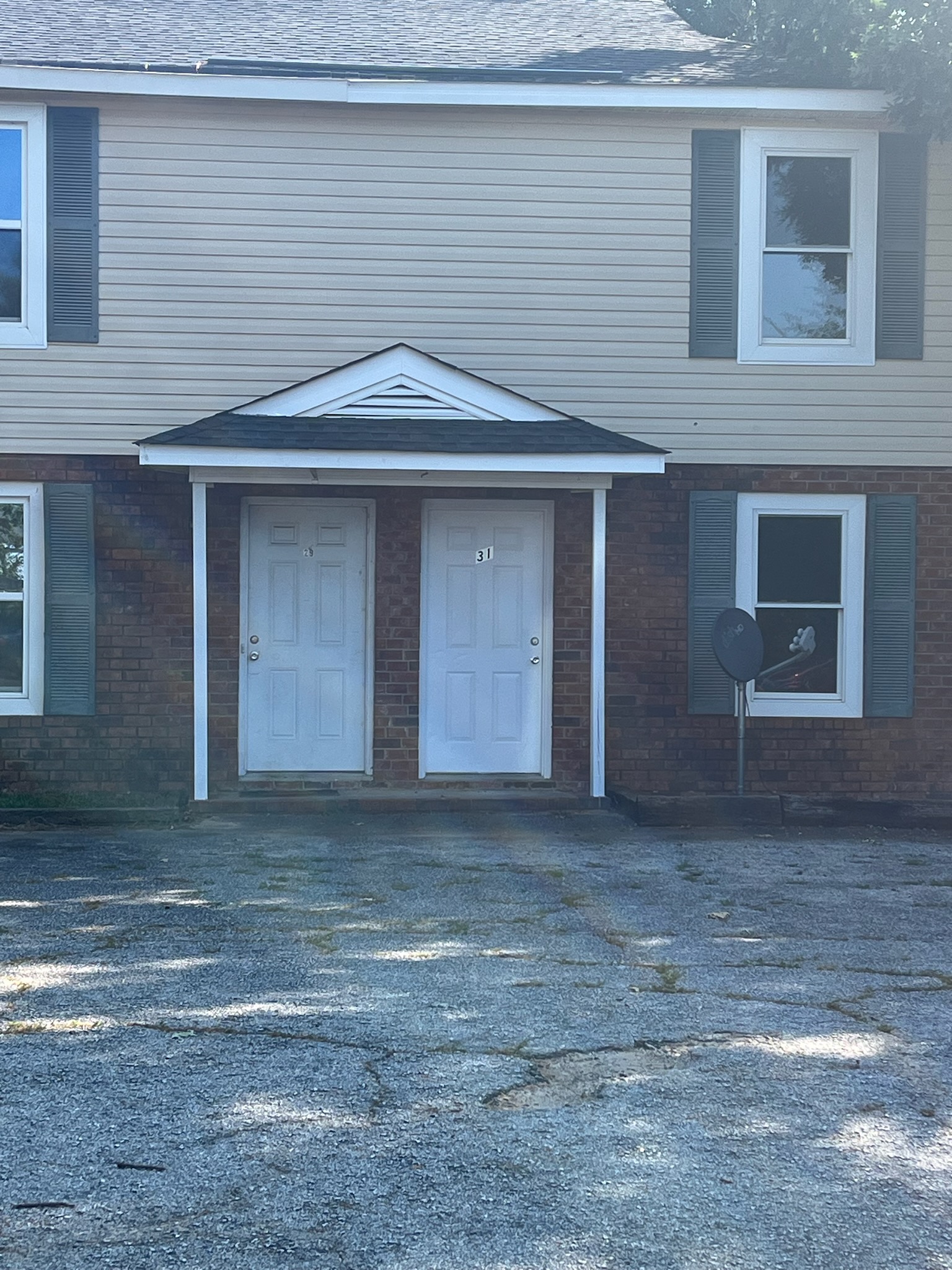 31 Conifer Ct
